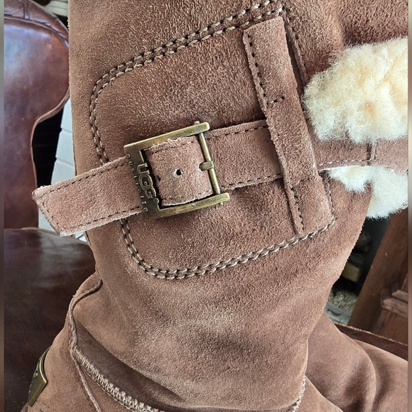 UGG Australia Women's Brown Suede l Mid Calf Boots  US 6 - Picture 3 of 11